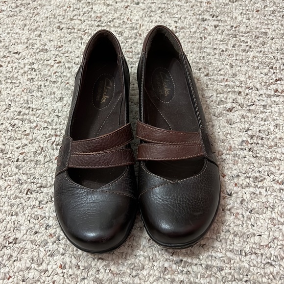 Clarks - Picture 2 of 6